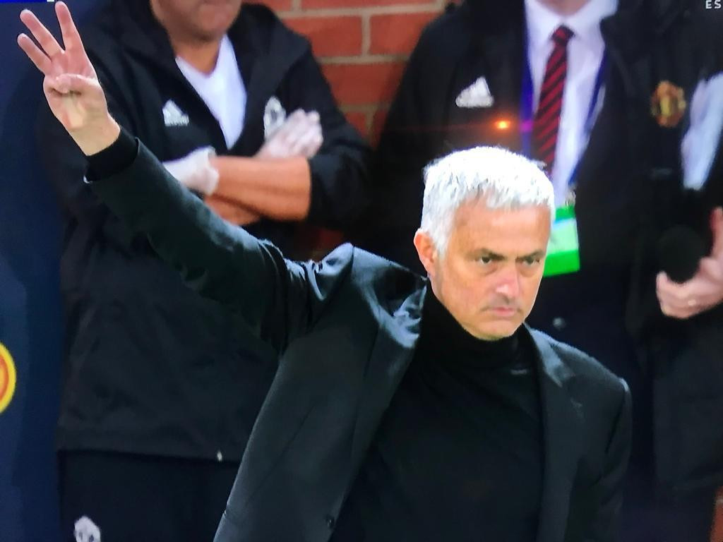 mourinho_triplete_tifosi_juve.jpg