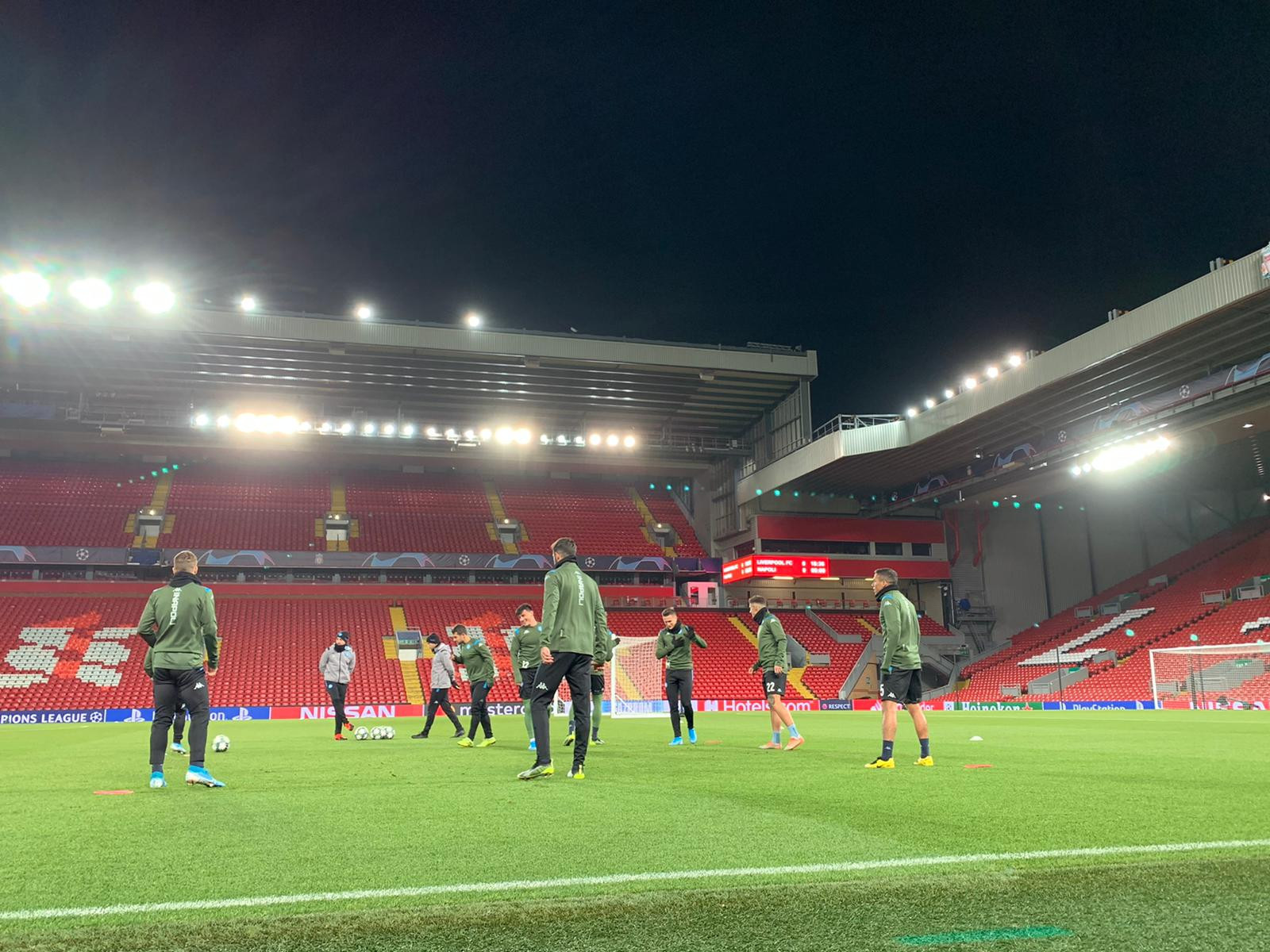 napoli_allenamento_anfield_GDM_01.jpg