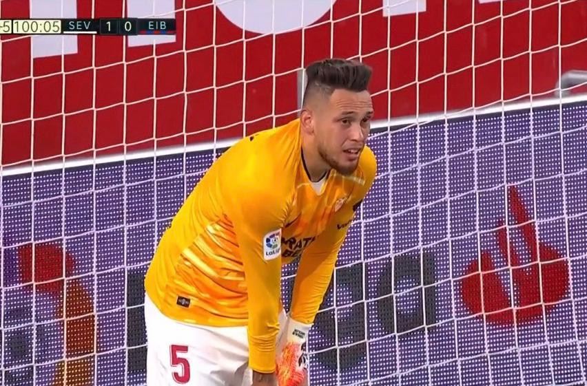 Ocampos screen portiere.jpg