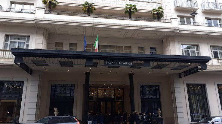 palazzo-parigi-milano.jpeg