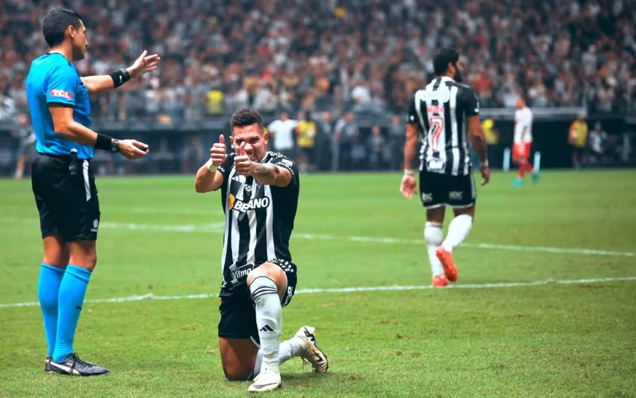 paulinho-atletico-mineiro-screen-gpo.jpg