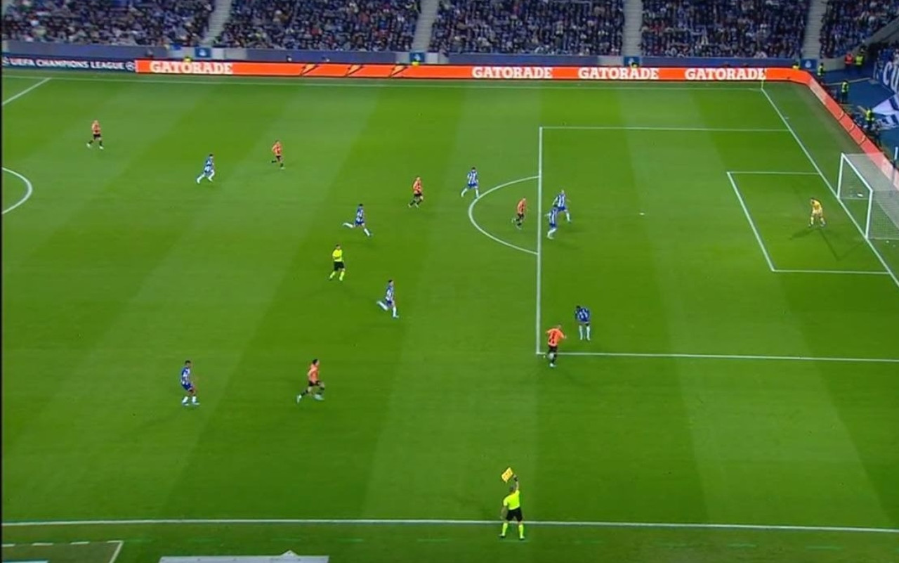 porto-shakhtar-gol-fuorigioco-screen-ok.jpg