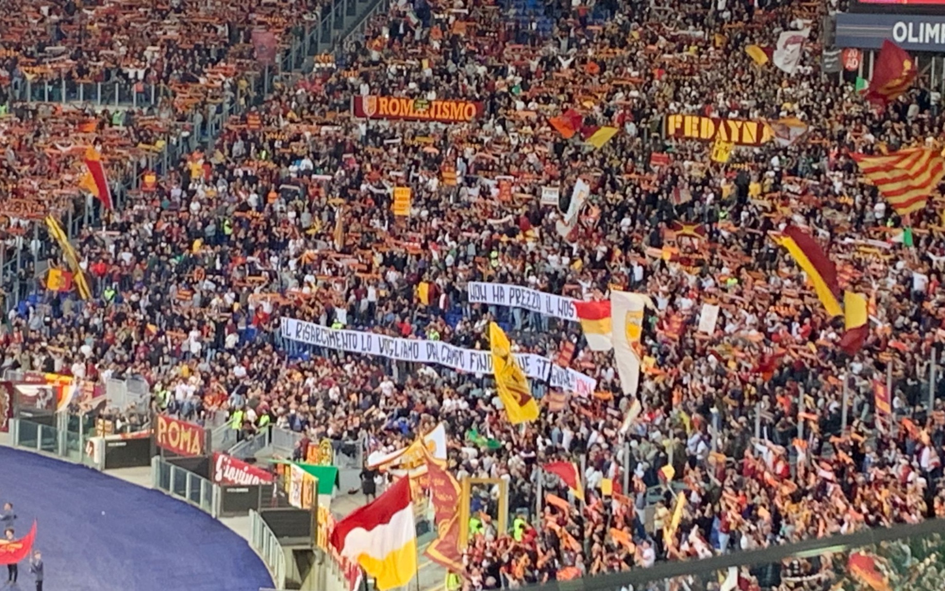 roma-curva-striscione-gdm.jpg