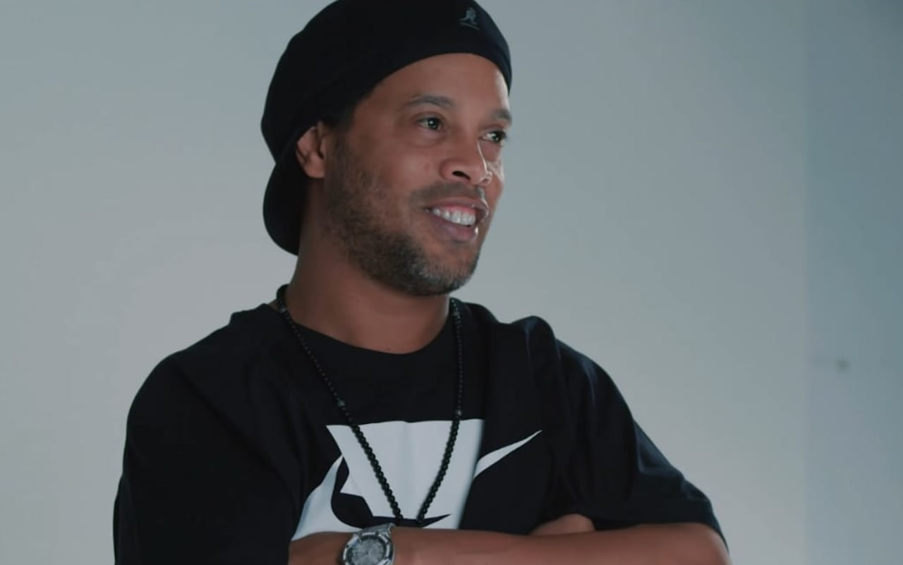 ronaldinho-screen-1-min.jpg