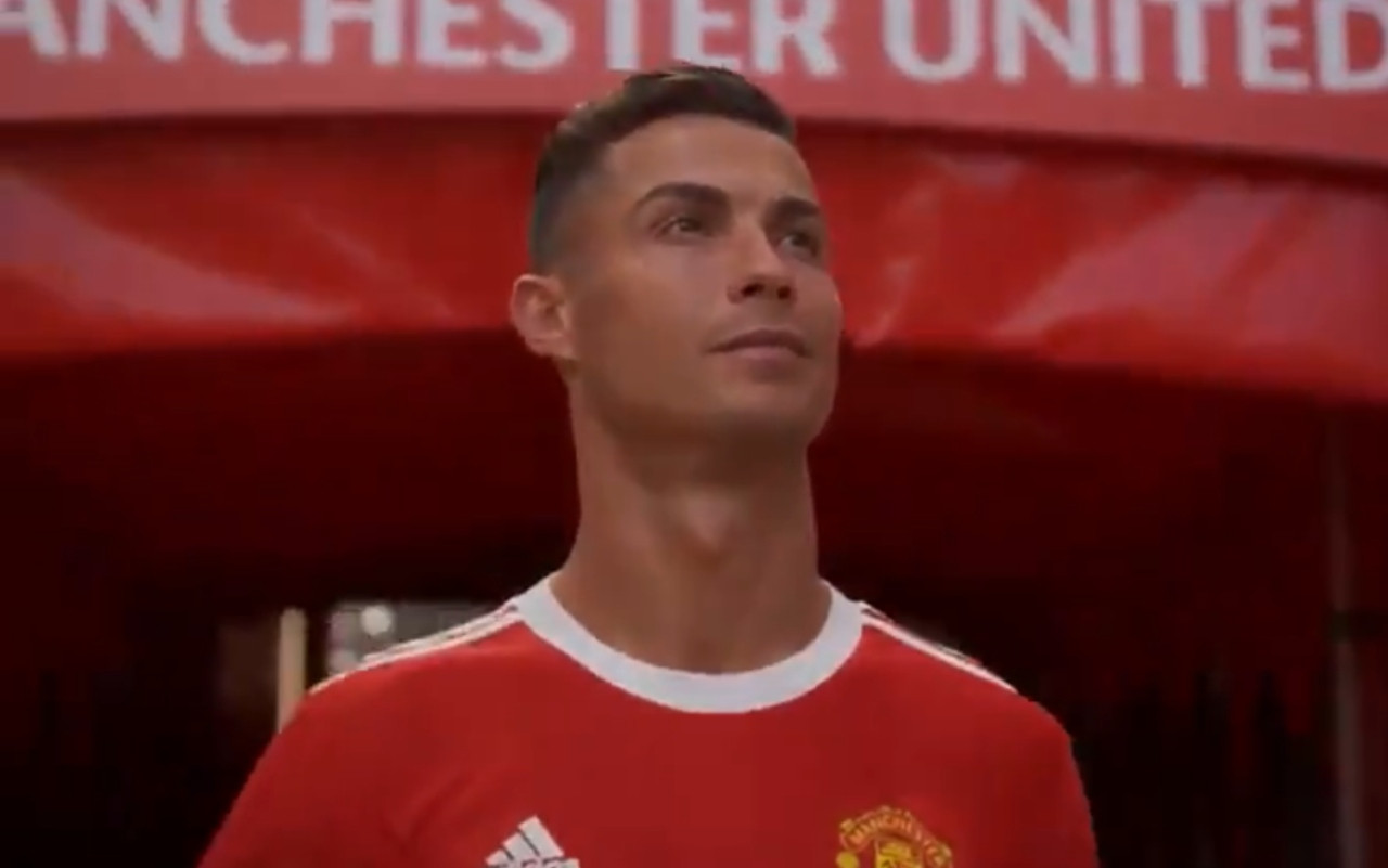 ronaldo4_manchester_united_screen_gpo.jpg