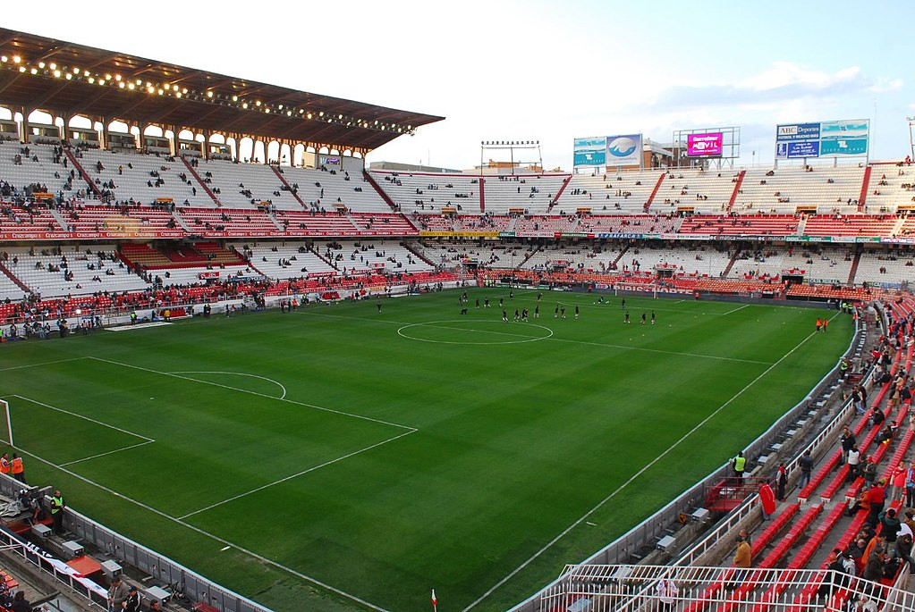 Sanchez_Pizjuan_Siviglia_stadio.jpg