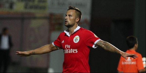 seferovic_benfica.jpg