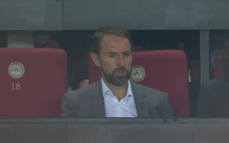 southgate-tribuna-udinese-roma-screen.jpg