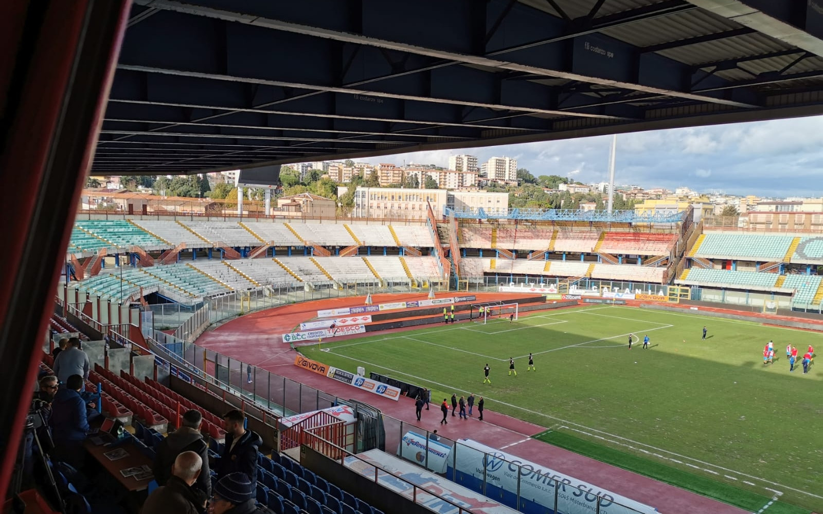 stadio_catania_vuoto_OK_1.jpg