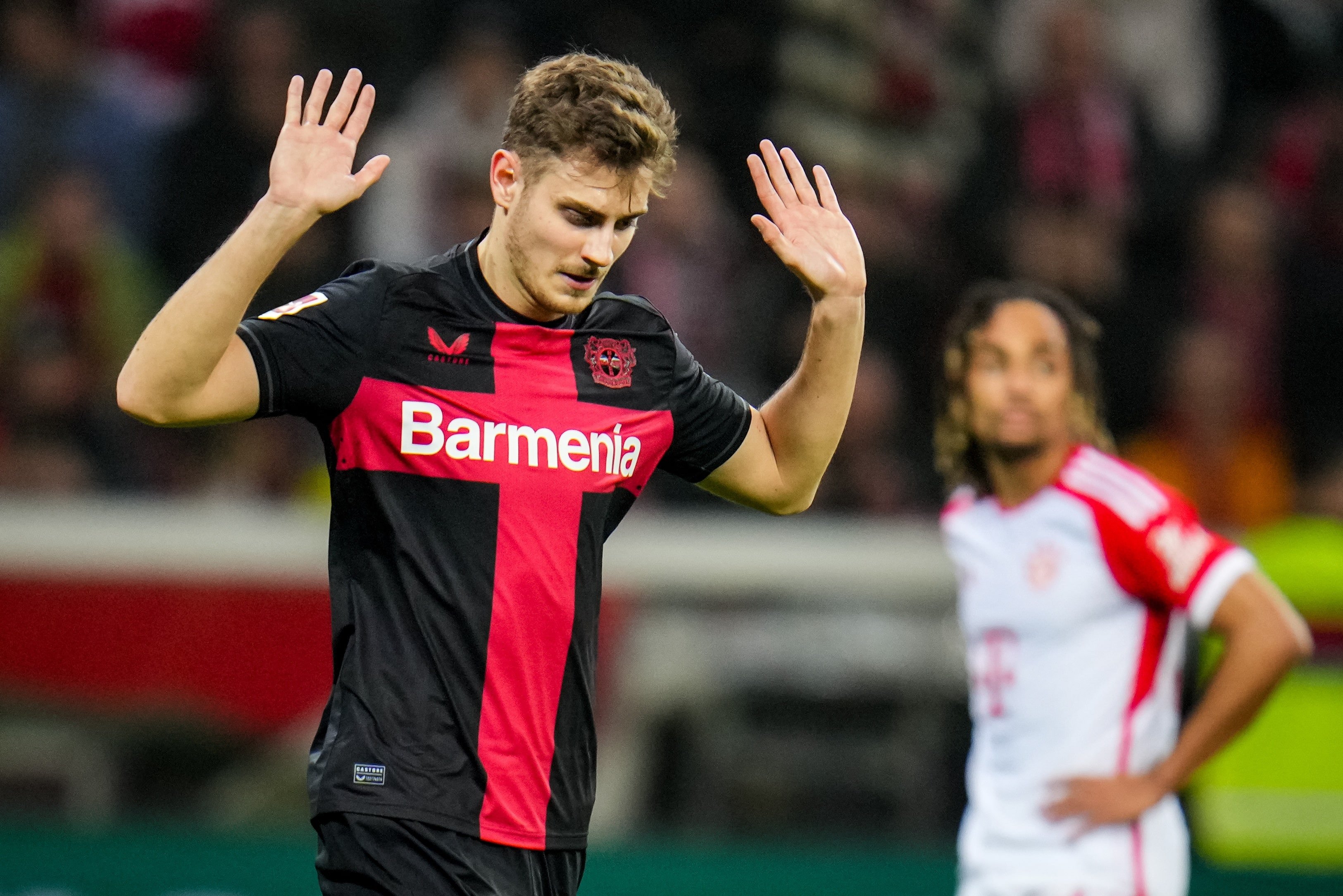 stanisic-bayer-leverkusen-getty.jpg