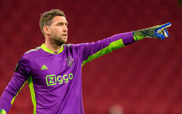 stekelenburg_ajax_2021_getty.jpg