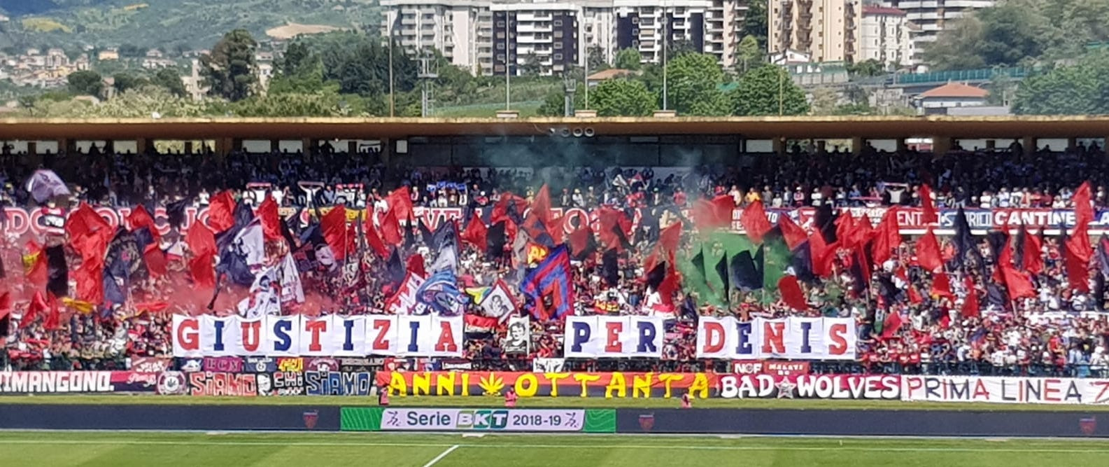 Striscione Cosenza GDM.jpeg