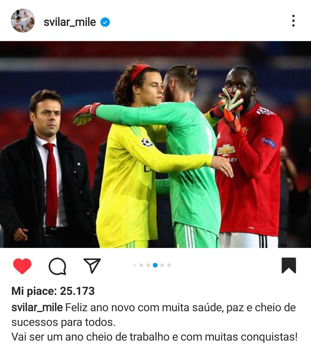 svilar-roma-benfica-screen-ig.jpeg