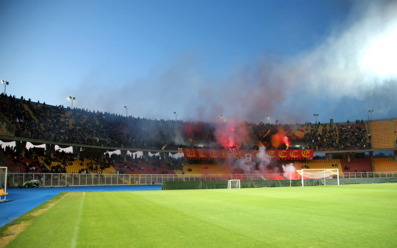 tifosi-lecce-curva-nord-3.png