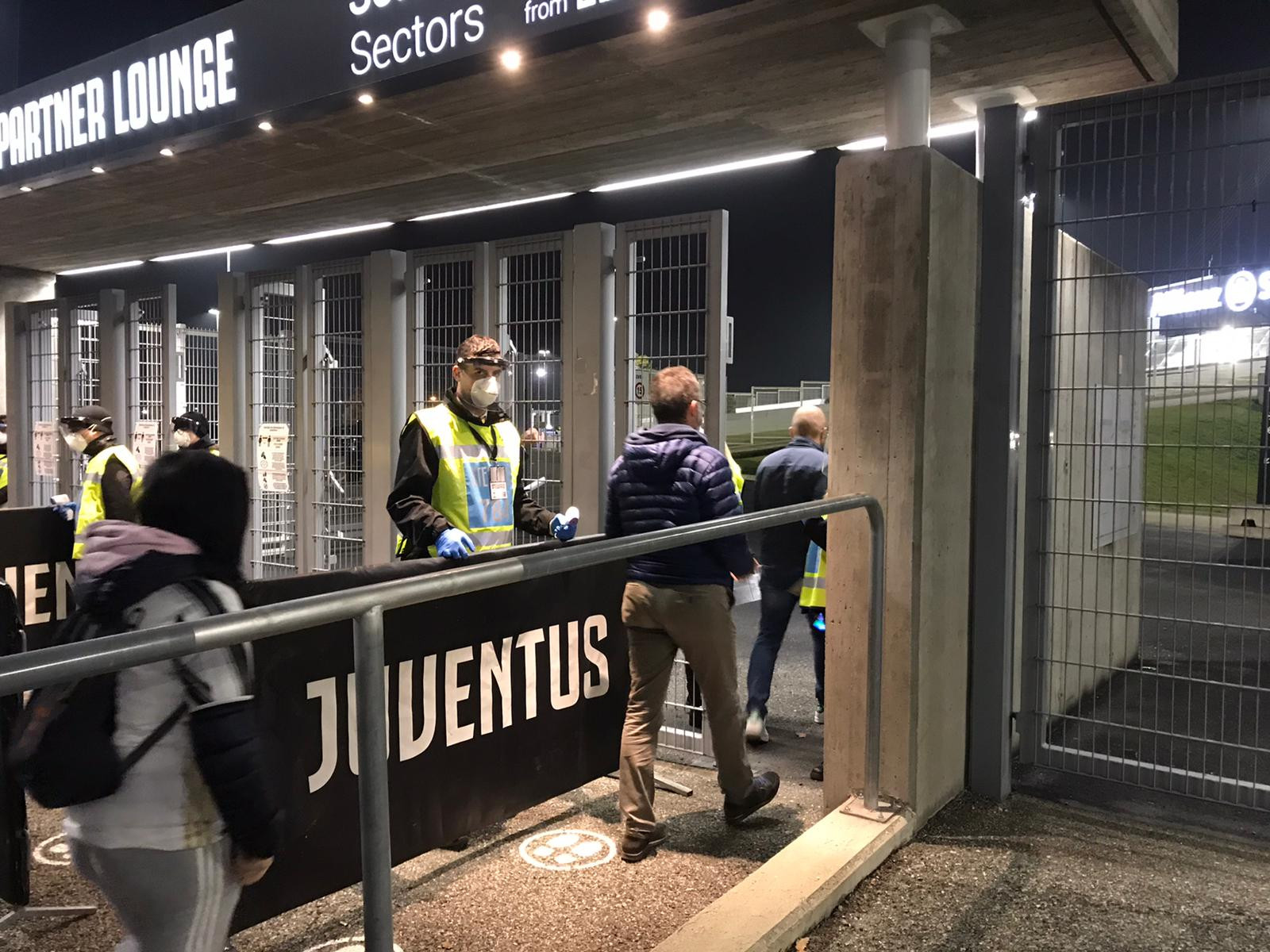 tifosi Juventus ingresso Allianz GDM.jpeg