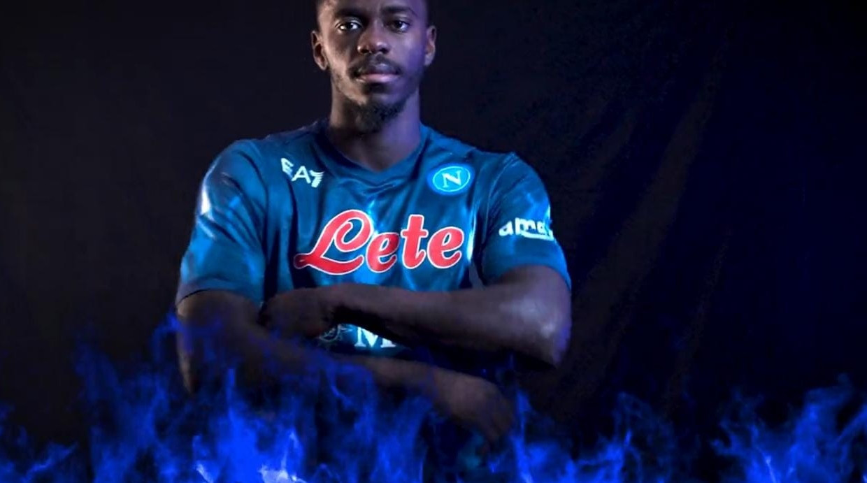 tuanzebe_maglia_napoli_screen.jpg