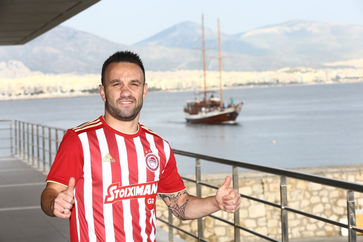 valbuena_olympiakos.jpg