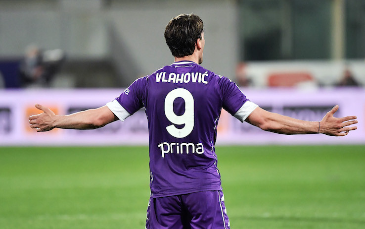 vlahovic_spalle_image.jpg