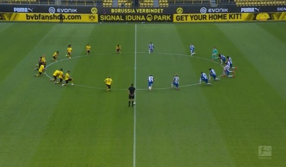 dortmund hertha razzismo SCREEN